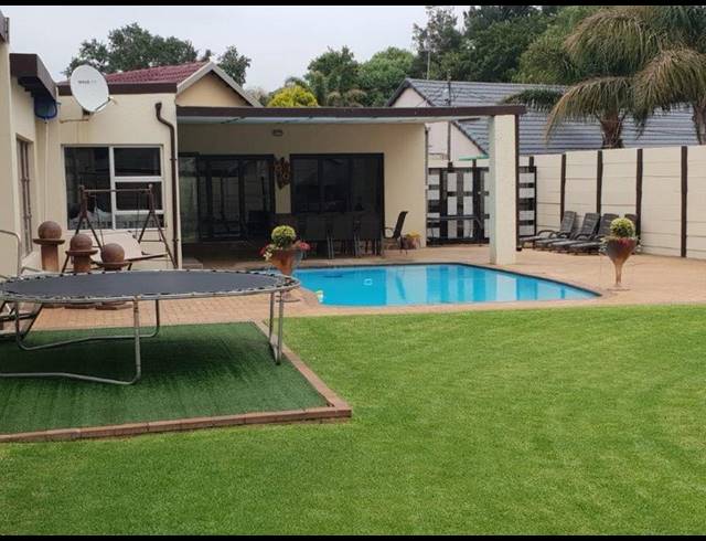 4 BEDROOM HOUSE FOR SALE IN EDELWEISS